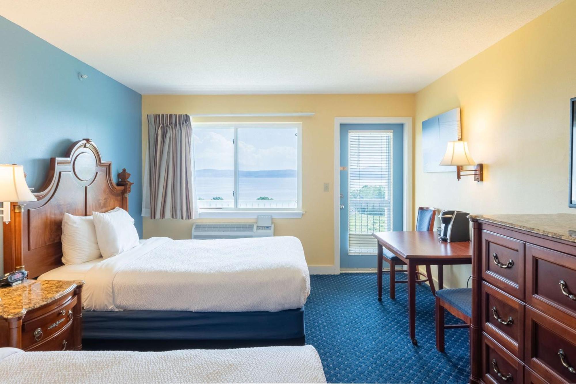 Fireside Inn, Ocean'S Edge Belfast Exteriér fotografie