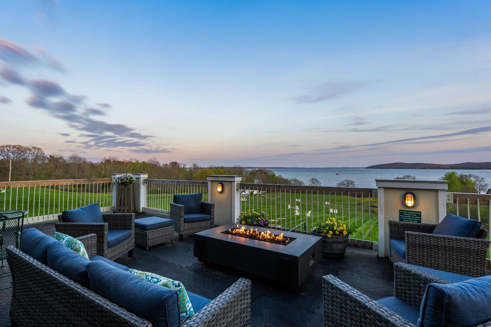 Fireside Inn, Ocean'S Edge Belfast Exteriér fotografie